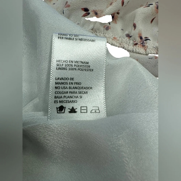 Paper Crane SS Frilly Pink and White Top Size Large - Picture 7 of 8